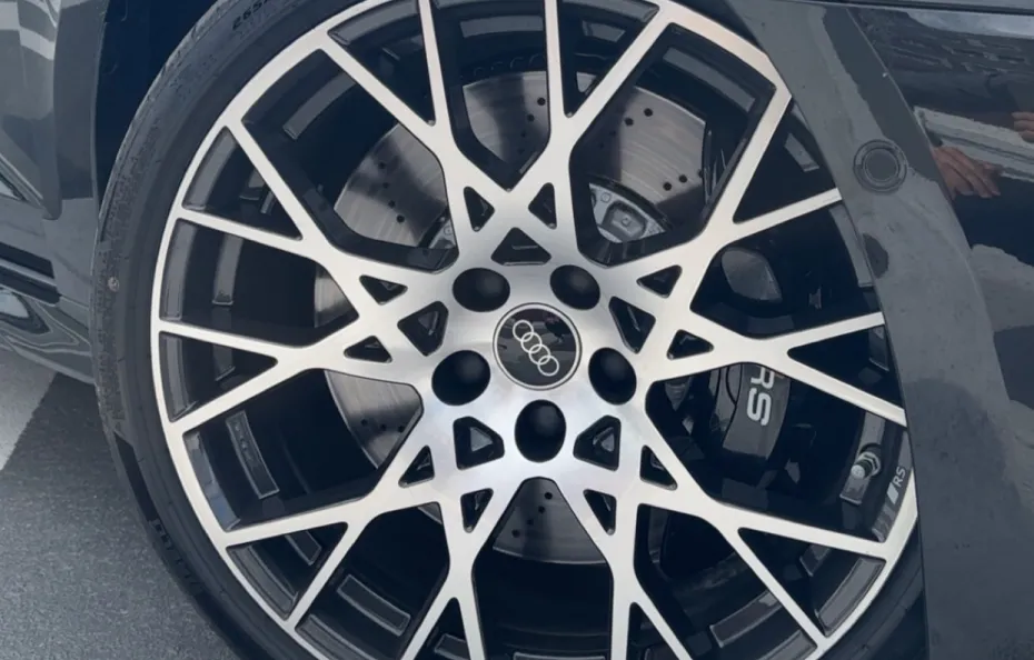 huur Audi RS3 2025 HULK Edition 1