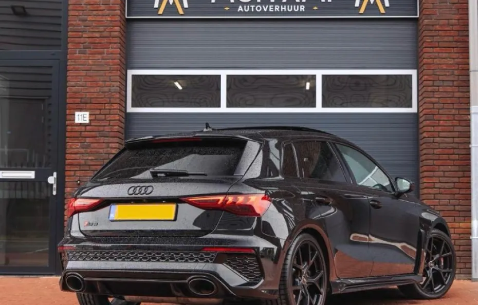 huur Audi RS3 Sportback 1