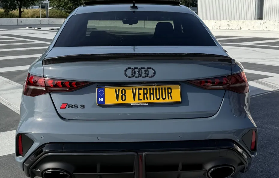 huur Audi RS3 2025 Performance 1
