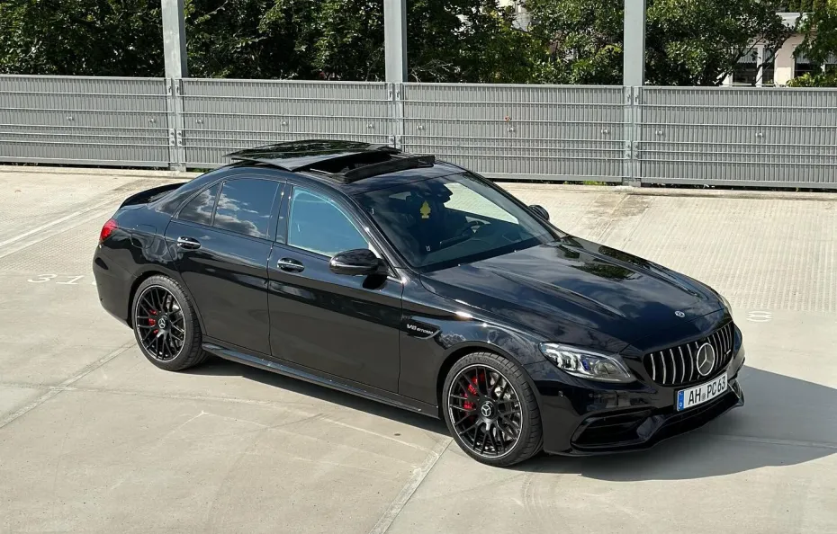 huur Mercedes-Benz C63s AMG 1