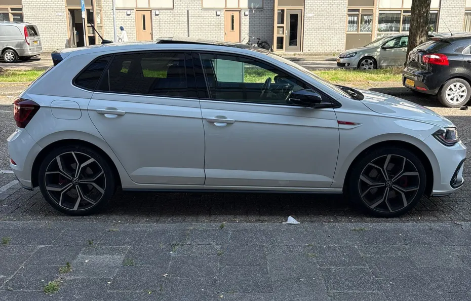 huur Volkswagen Polo GTI 1