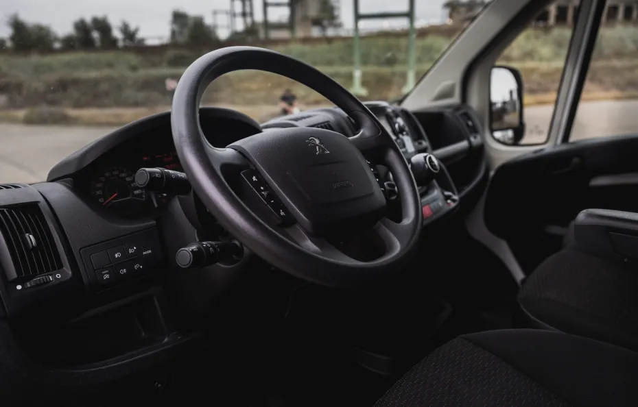 huur Peugeot bakwagen 1