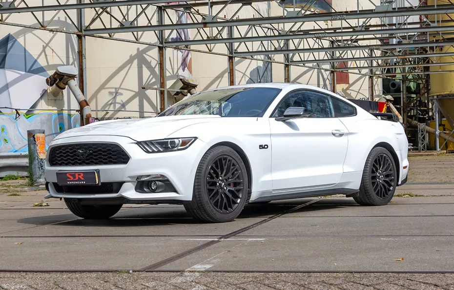 huur Ford Mustang GT 5.0 1