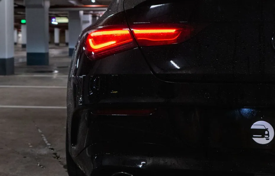 huur Mercedes Benz CLA35 AMG 1