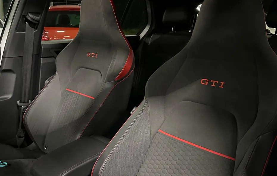 huur Volkswagen Golf 8 GTI Clubsport