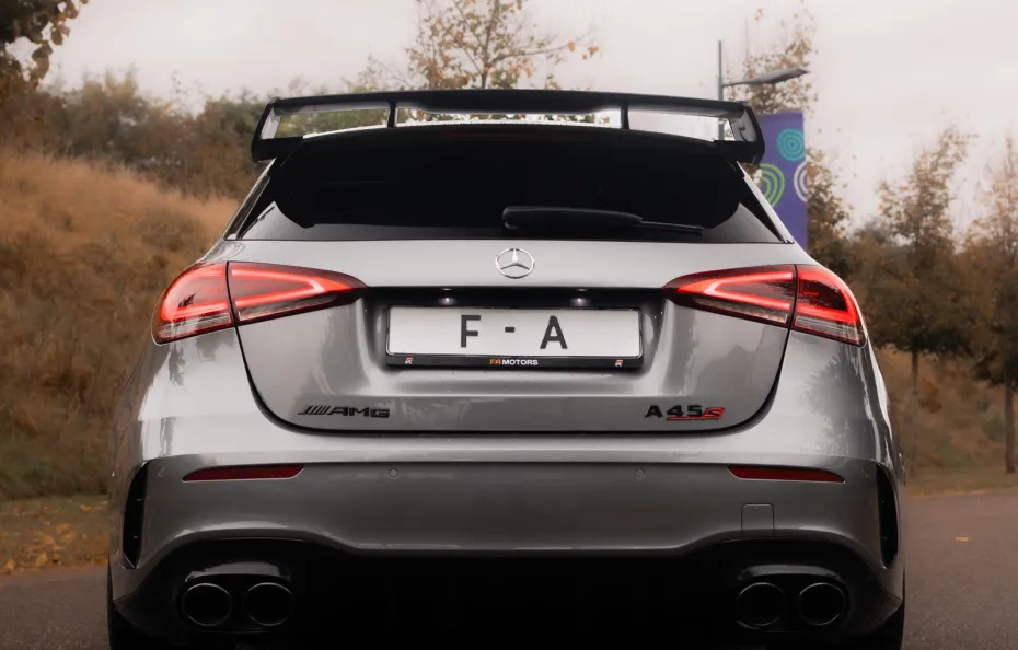 huur Mercedes Benz A45s AMG