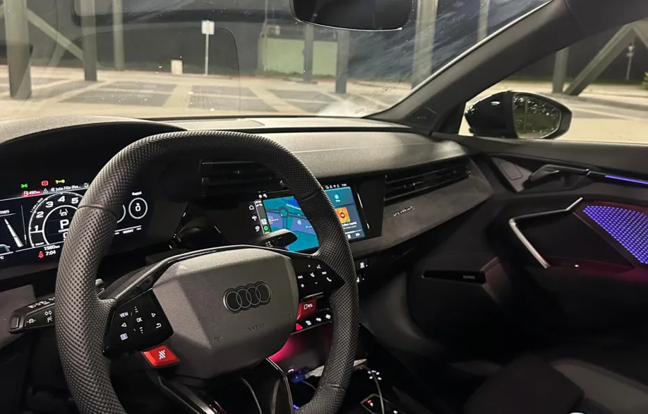 huur Audi RS3 Limousine (2025) 1