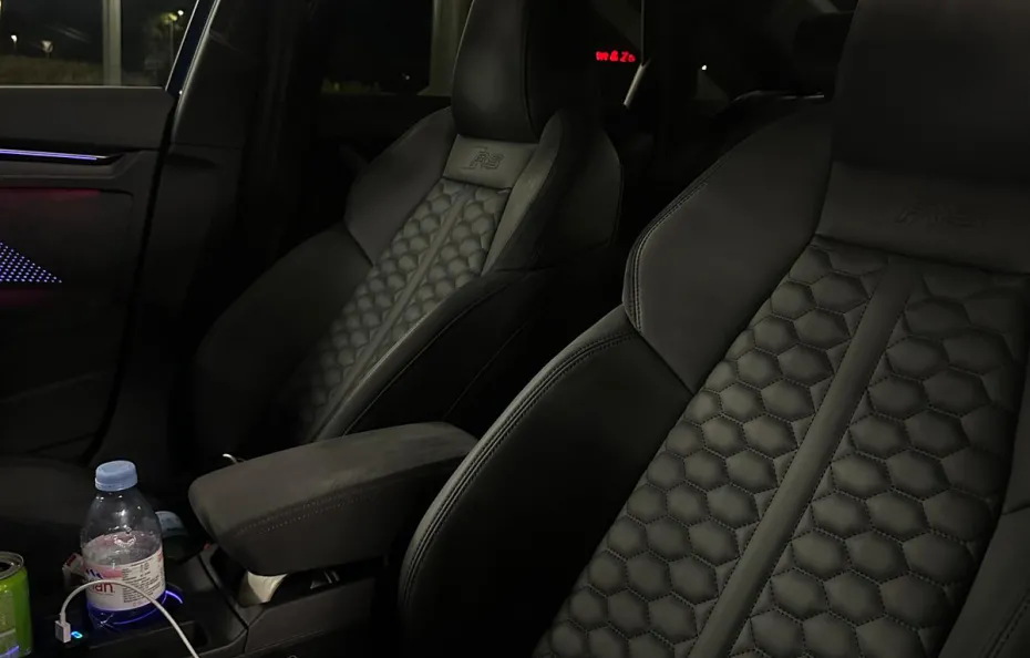 huur Audi RS3 Limousine (2025) 1