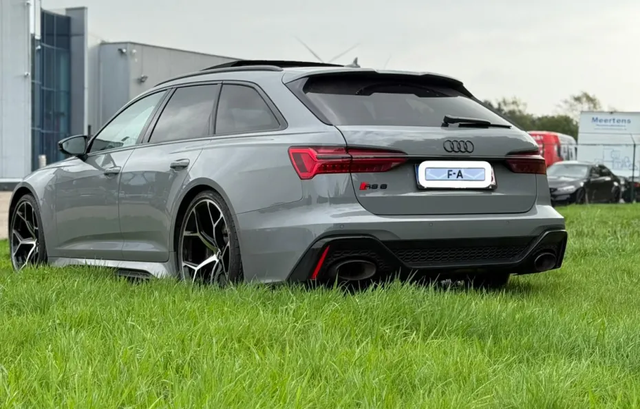 huur Audi RS6 Performance