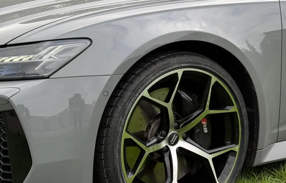 huur Audi RS6 Performance