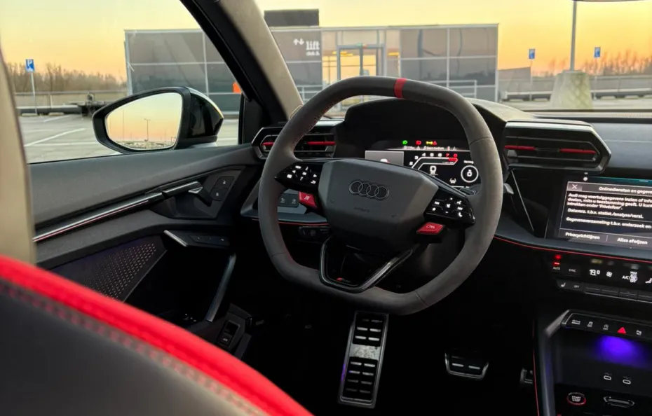 huur Audi RS3 Sportback (2025) 1
