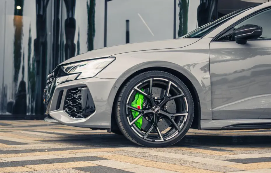 huur Audi RS3 Sportback 1