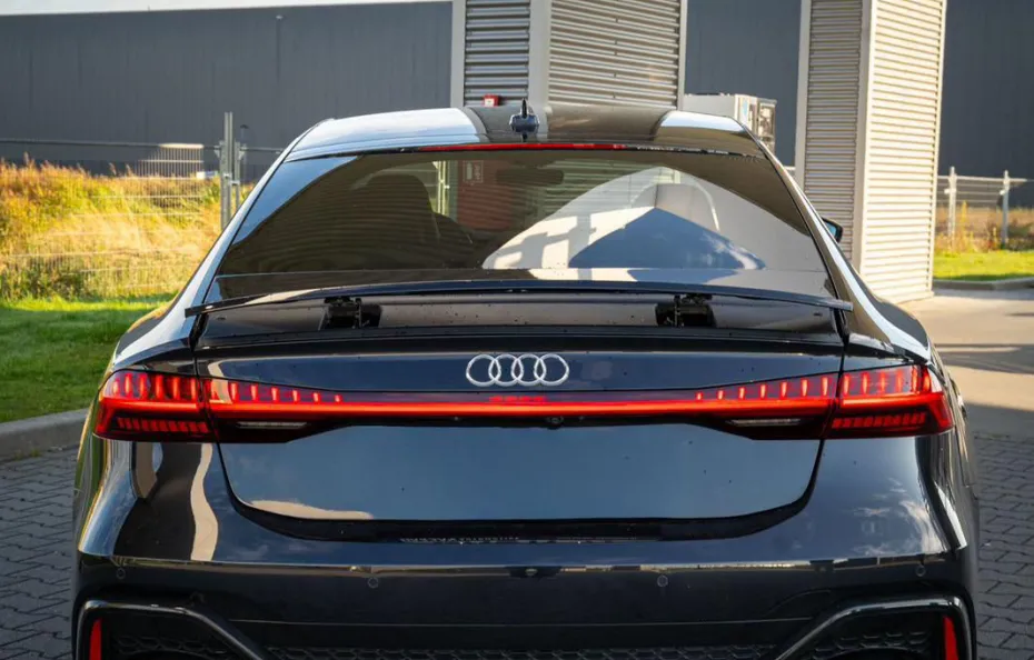 huur Audi RS7 Performance