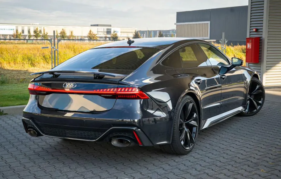 huur Audi RS7 Performance