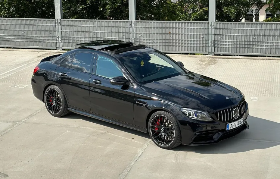 huur Mercedes-Benz C63s AMG 1