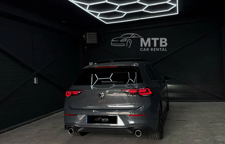 huur Volkswagen Golf 8.5 GTI 1