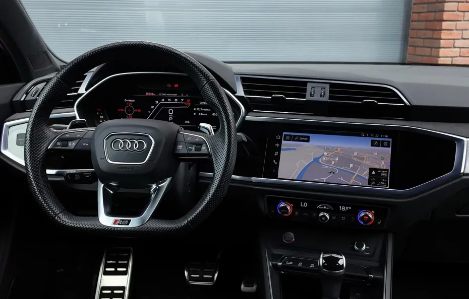 huur Audi RSQ3 Sportback 1