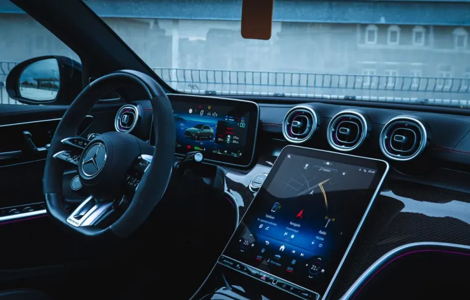 huur Mercedes Benz C63s AMG F1 1