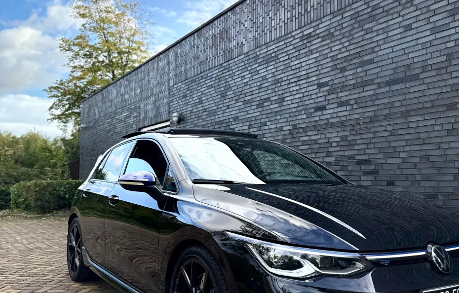huur Volkswagen Golf 8R 333 Edition 1