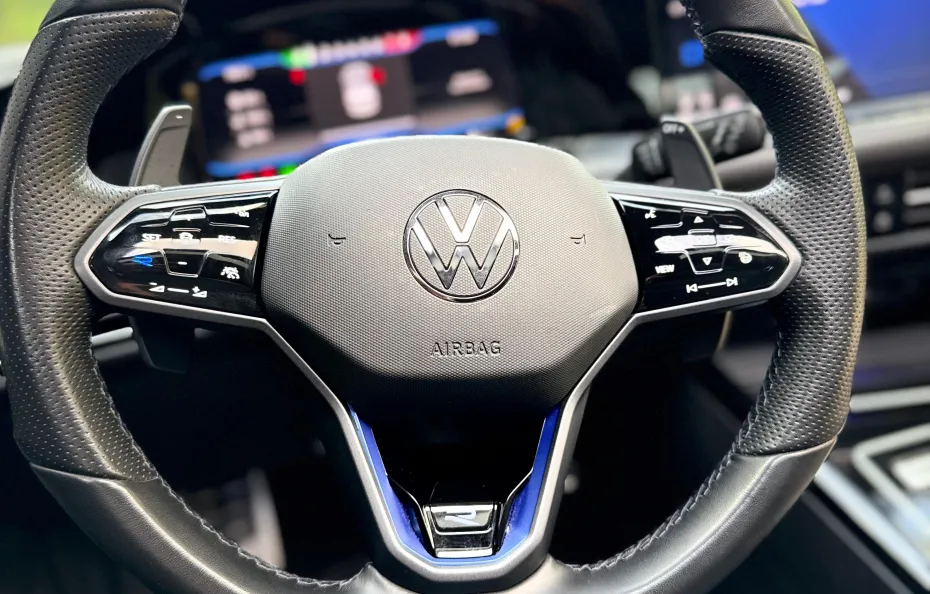 huur Volkswagen Golf 8R 333 Edition 1