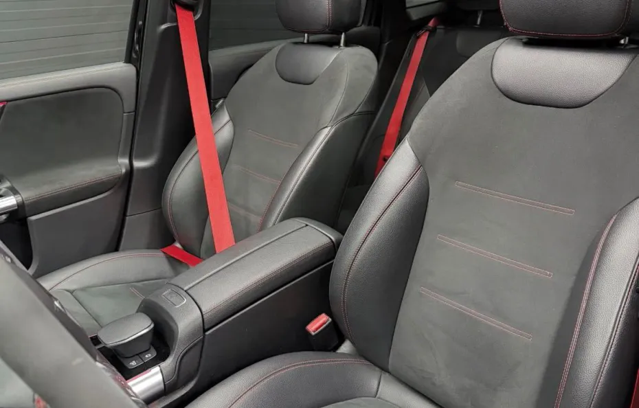 huur Mercedes Benz GLA45s AMG 1