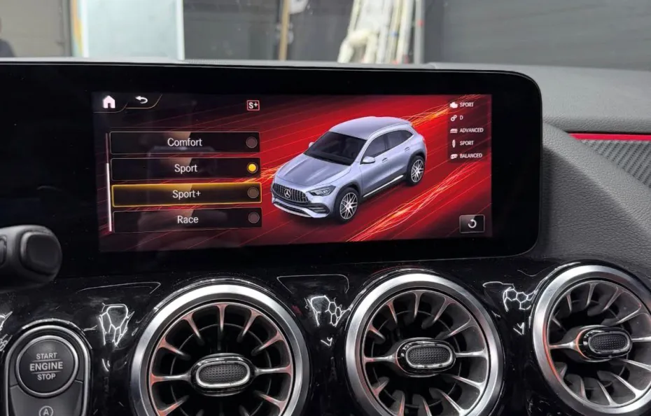 huur Mercedes Benz GLA45s AMG 1