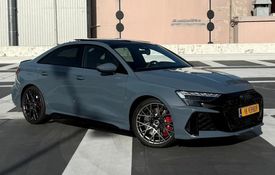 huur Audi RS3 2025 Performance 1