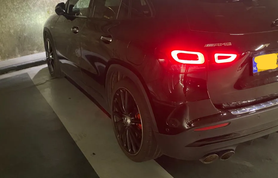 huur Mercedes Benz GLA45s AMG