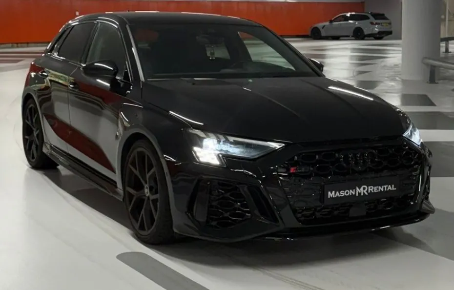 huur Audi RS3 Sportback 1