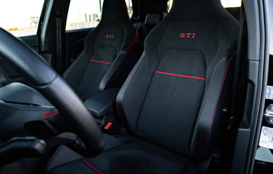 huur Volkswagen Golf 8.5 GTI Clubsport