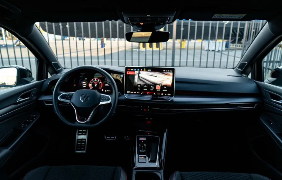 huur Volkswagen Golf 8.5 GTI Clubsport