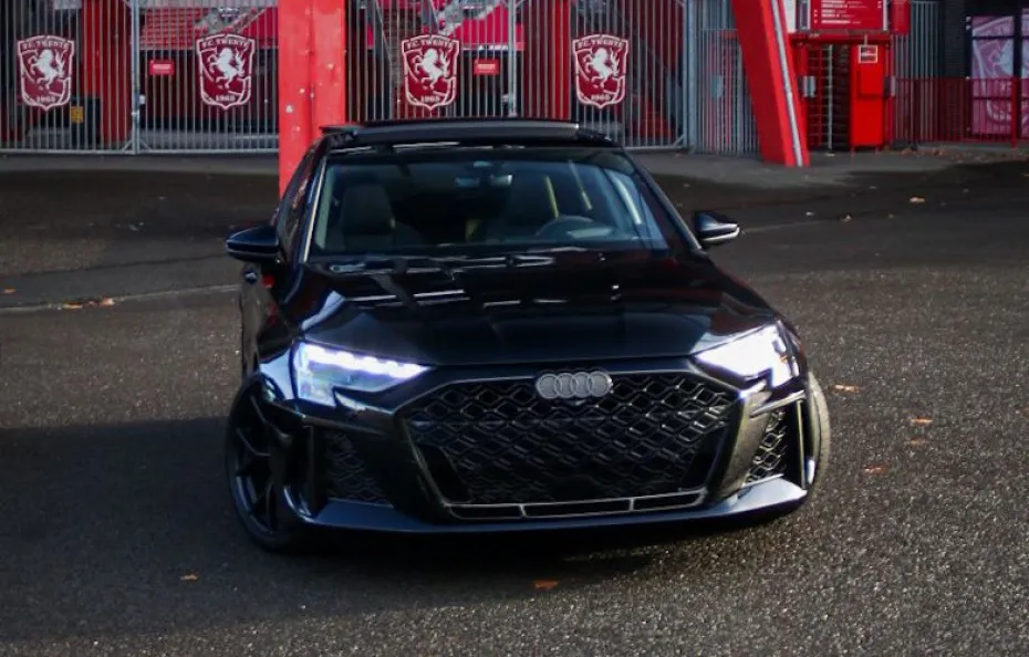 huur Audi RS3 Sportback (2025) 1