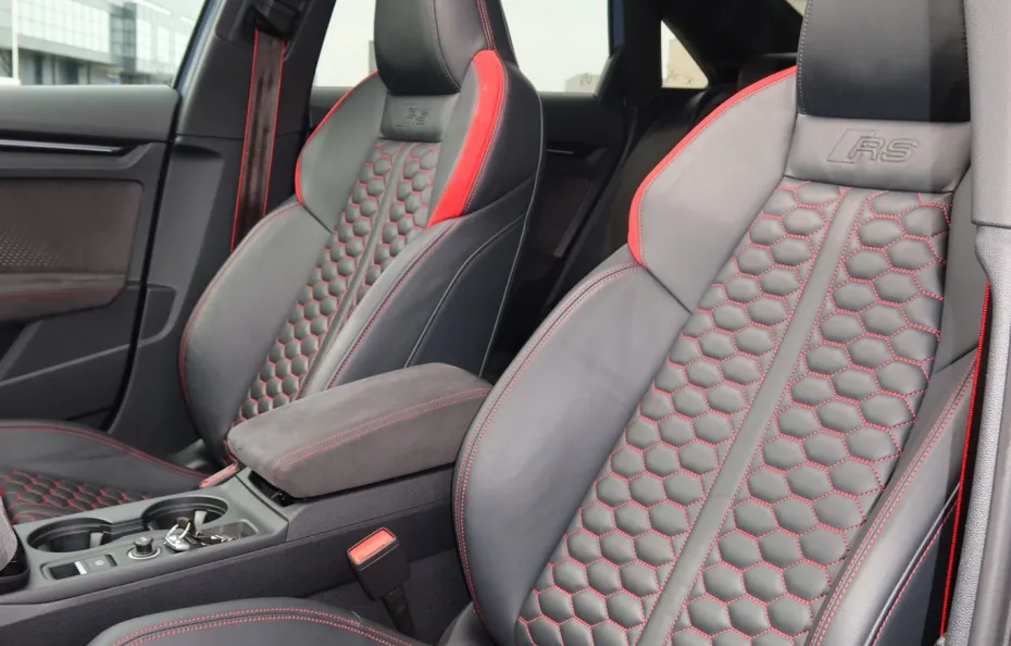 huur Audi RS3 Limousine (2025)