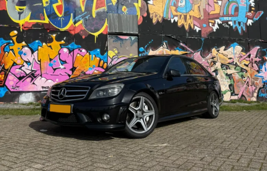huur Mercedes Benz C63 AMG 1