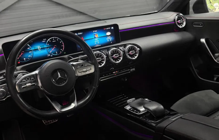 huur Mercedes Benz CLA220