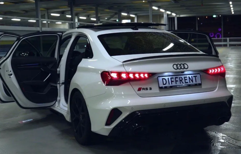 huur Audi RS3 Limousine (2026)