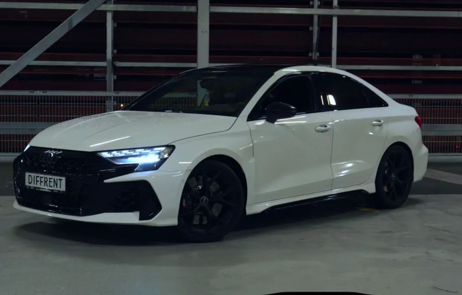 huur Audi RS3 Limousine (2026) 1