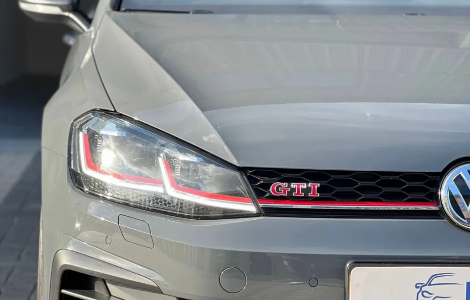 huur Volkswagen Golf 7.5 GTI TCR 1