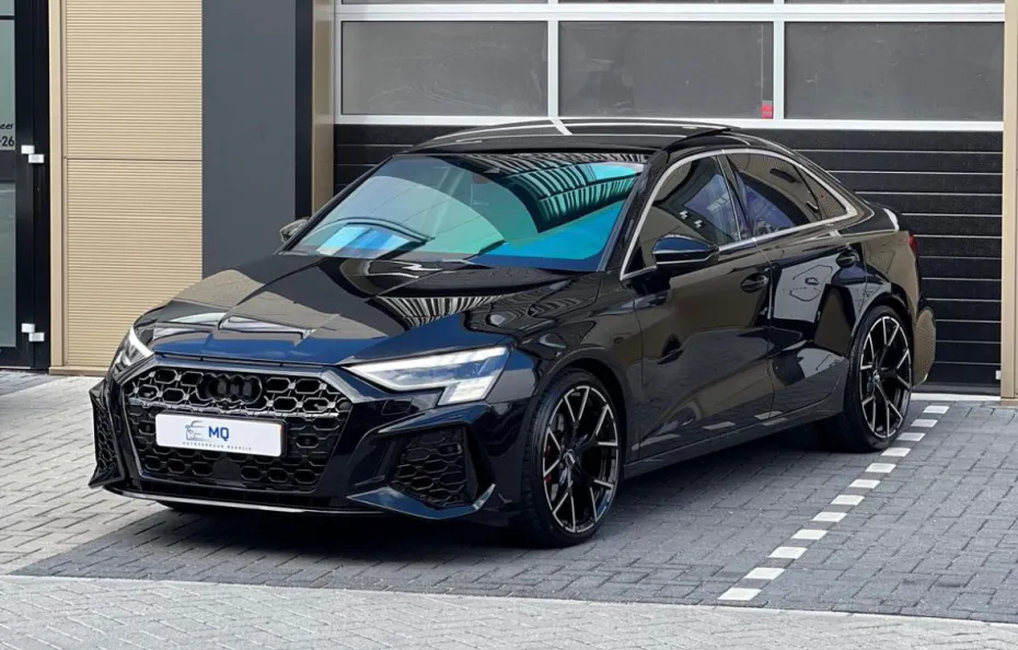 huur Audi A3 (S3) Limousine 1