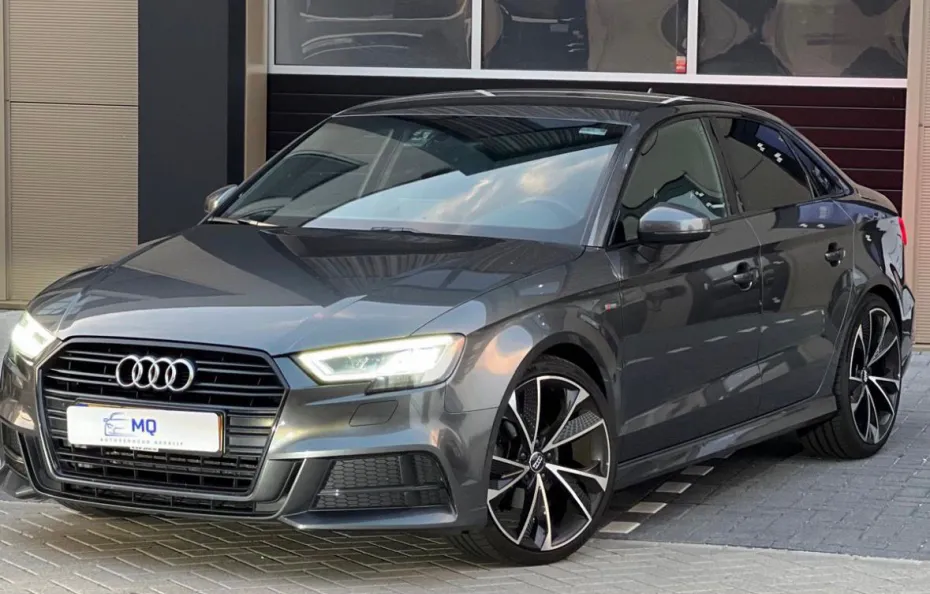 huur Audi A3 Limousine 1
