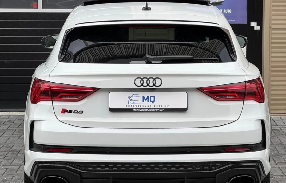 huur Audi RSQ3 Sportback 1