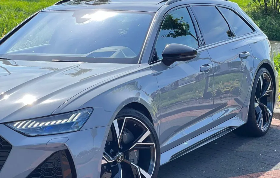 huur Audi RS6 Performance 1