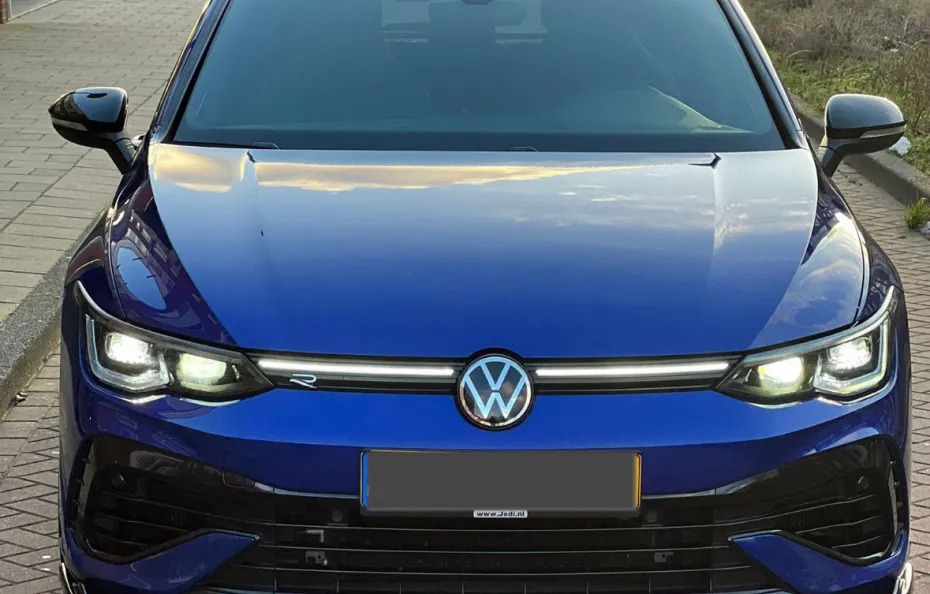 huur Volkswagen Golf 8R Performance 1