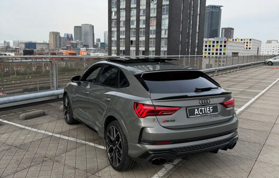huur Audi RSQ3 Performance 1/555 Edition