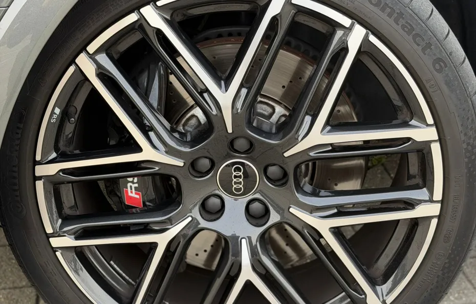 huur Audi RSQ3 Performance 1/555 Edition