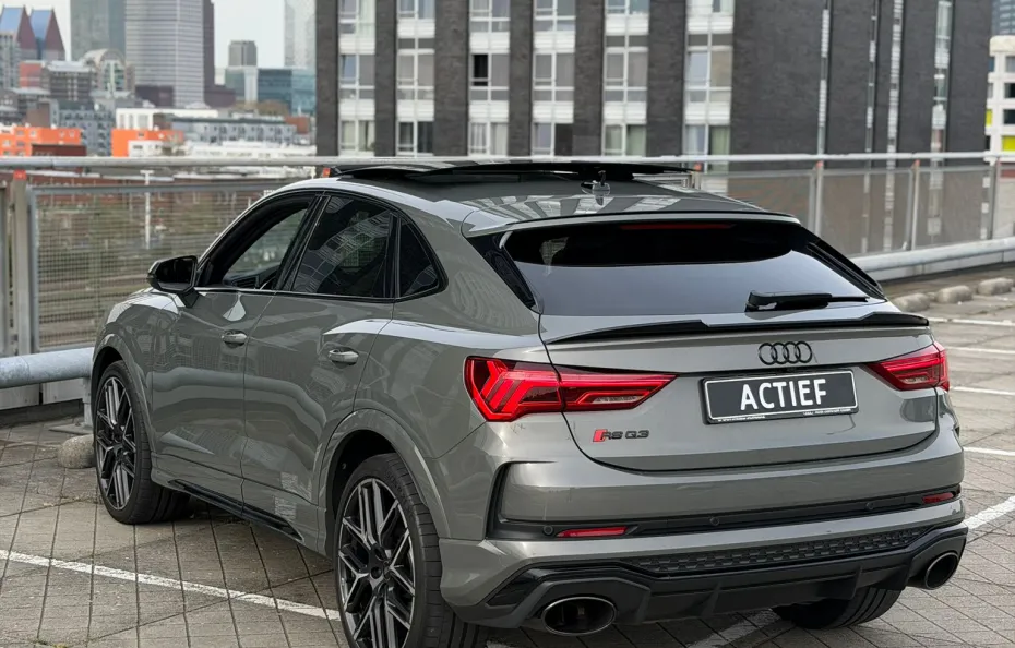 huur Audi RSQ3 Performance 1/555 Edition