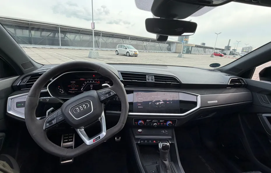 huur Audi RSQ3 Performance 1/555 Edition