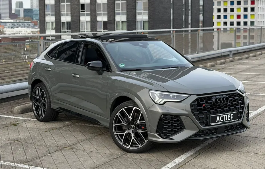 huur Audi RSQ3 Performance 1/555 Edition 1