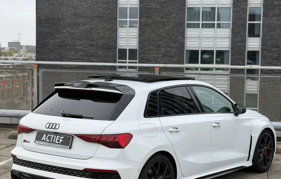 huur Audi RS3 Sportback