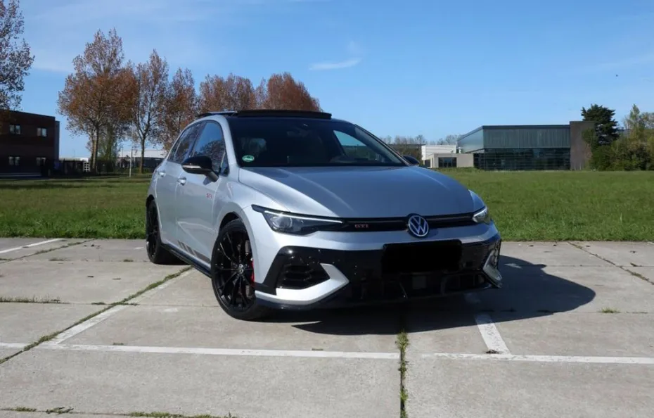 huur Volkswagen Golf 8.5 GTI Clubsport 1